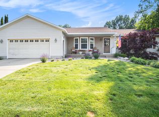 3566 Valley View Dr, Muskegon, MI 49444