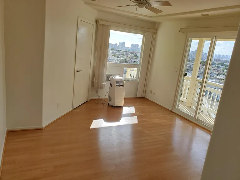 3452 Sierra Dr — Photo 9