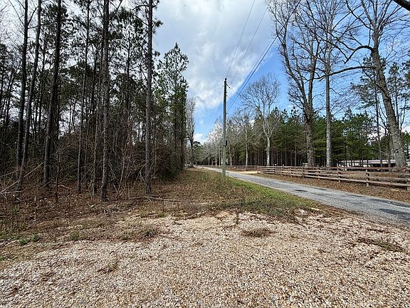 4th image of 33 Nelson Rd