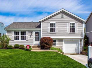 4048 Berrybush Dr, Columbus, OH 43230