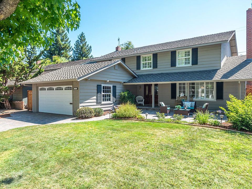 1st image of 882 Rubis Dr
