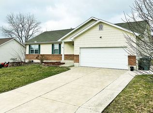 11 Red Coat Way Ct, O'Fallon, MO 63366