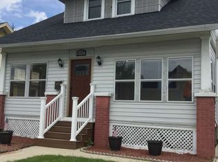 617 S Main St, West Bend, WI 53095