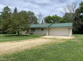 10847 Hillcrest Ln, Savanna, IL 61074