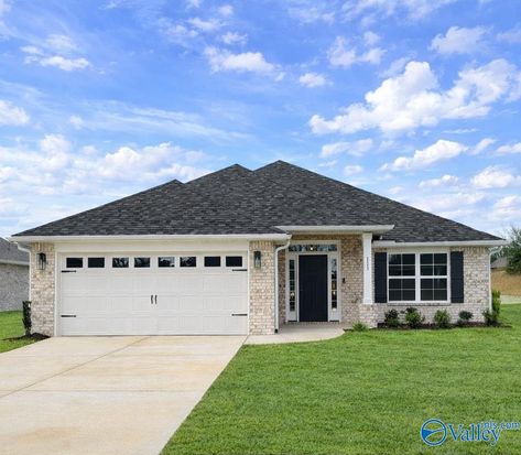 115 Sidney Ruth Dr, New Market, AL 35761