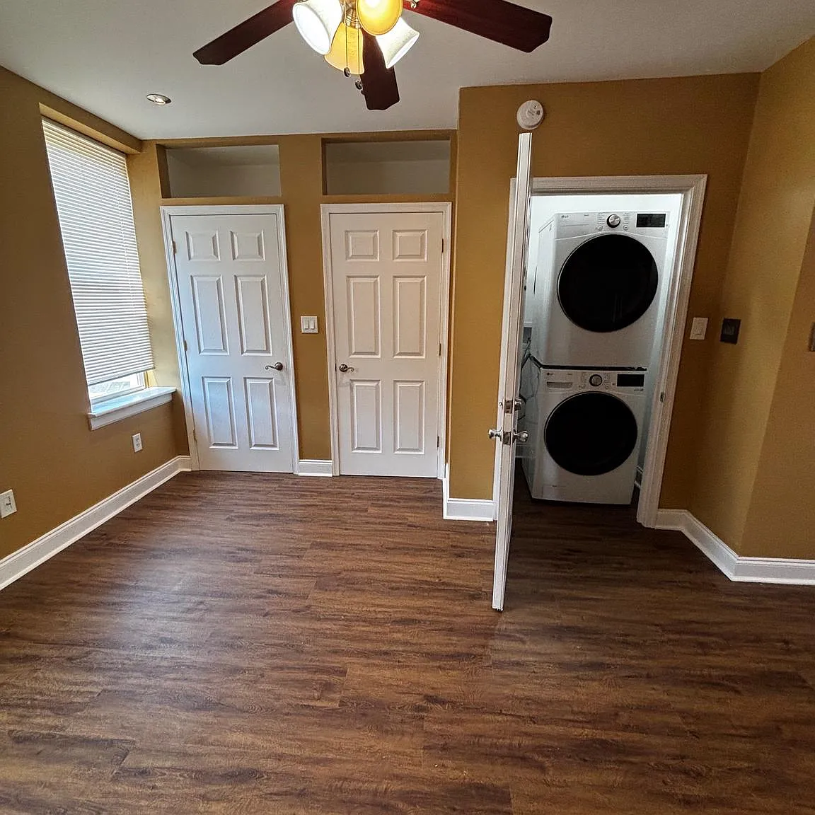 1 bed, 1.0 bath, 2014 sqft, $1,375 — Photo 4