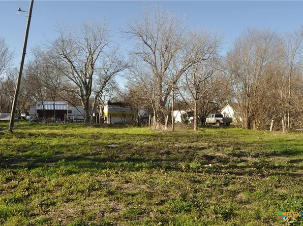 612 S Criswell St, Mart, TX 76664