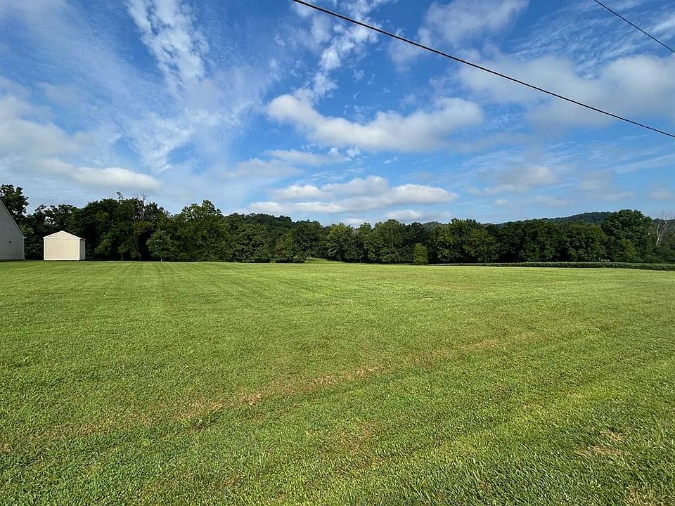 2nd image of 2165 Squirrel Tail Hollow Rd