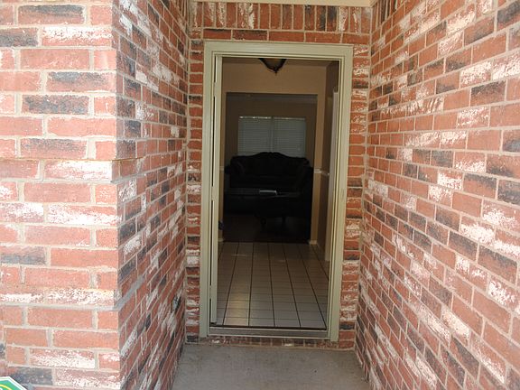 4th image of 866 W Lynn Creek Dr