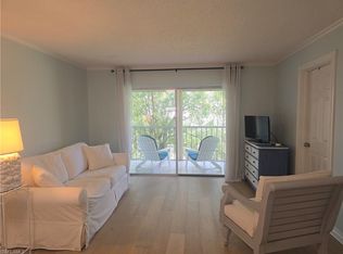 180 Turtle Lake Ct APT 304, Naples, FL 34105