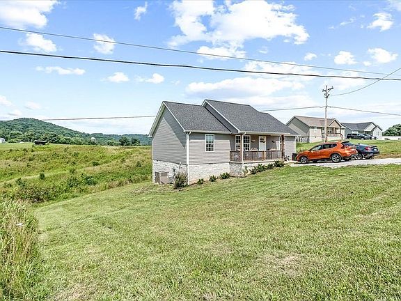 2nd image of 2190 Sullivan Knowles Rd