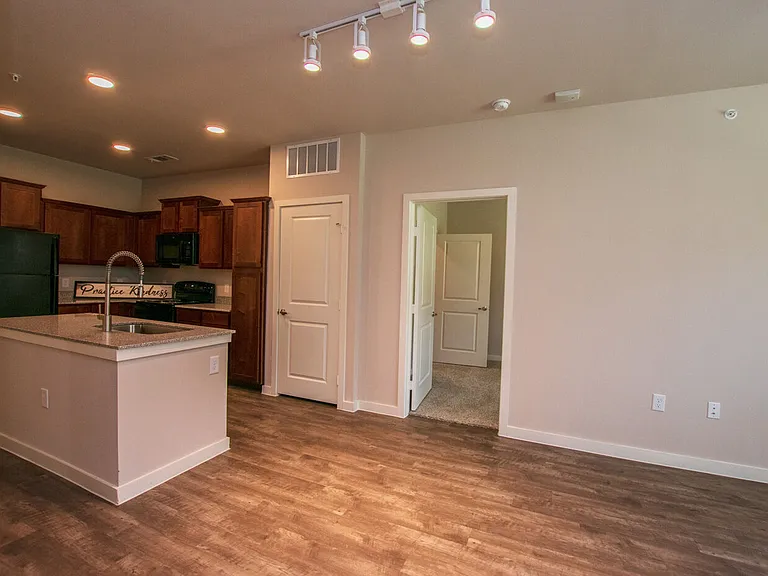Lofts at Ventura — Photo 15
