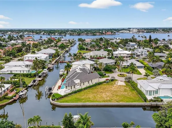 1693 BONITA CT, NAPLES, FL 34102