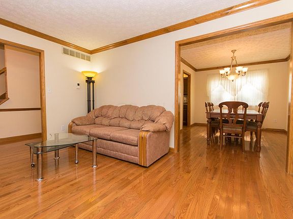 Gorgeous hardwood floors 