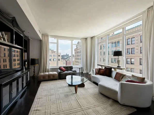 400 West 12th Street image 1 of 4