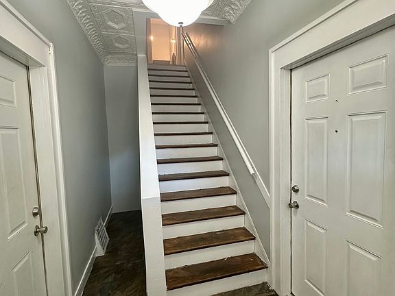 2nd image of 914 Harmony Way #C