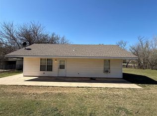 5 S 8th St, Agra, OK 74824