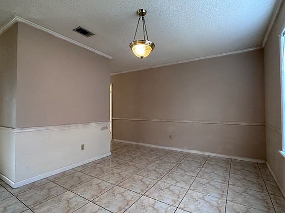 5th image of 3572 Becky St