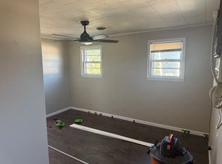 9 Cross St, Westfield, MA 01085