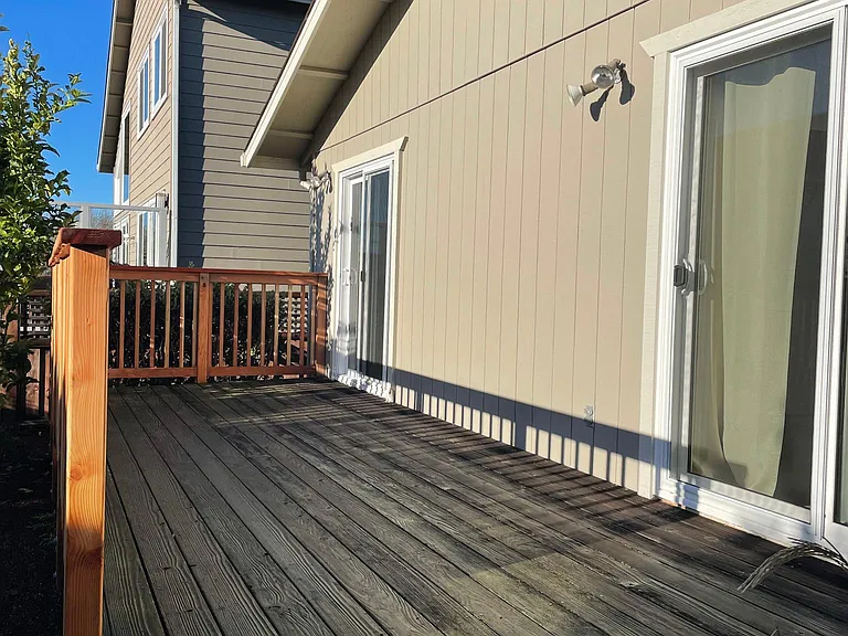246 Columbus St — Photo 9
