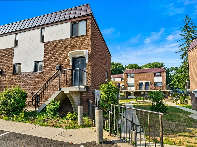 365 Orchard Street — Photo 14