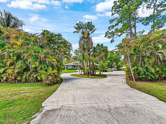 2nd image of 16398 Temple Boulevard