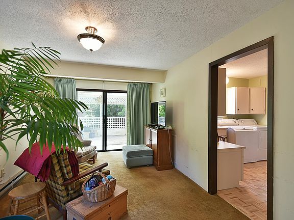 4th image of 5749 Surf Cir