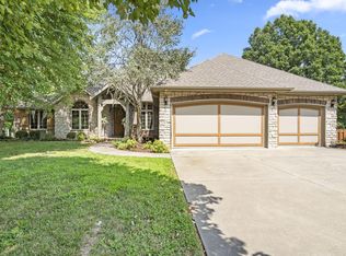 6256 S Weatherwood Trl, Springfield, MO 65810