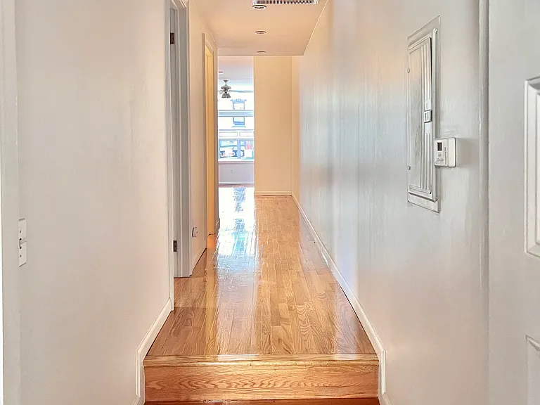 37 Court St #2E — Photo 13