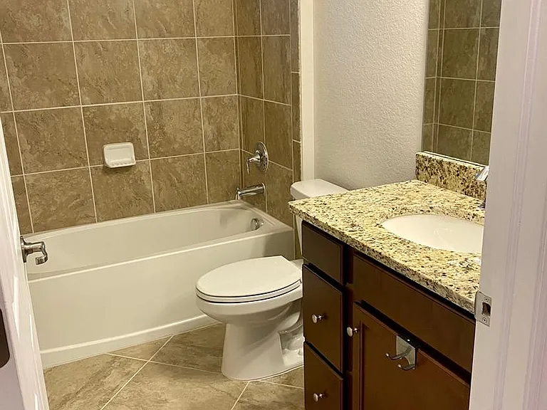 9121 Glenforest Dr — Photo 14