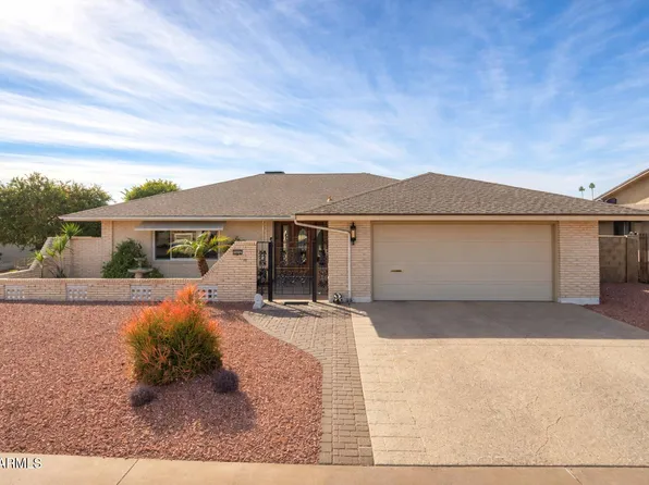10325 W FLORIADE Drive, Sun City, AZ 85351