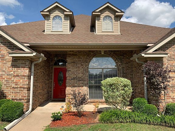 2nd image of 6114 Castle Oaks Dr