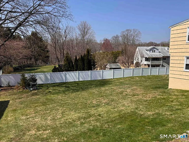 530 River Rd — Photo 8