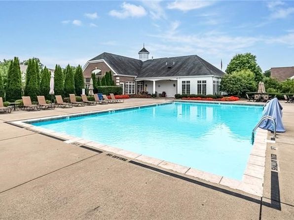 261 Patriot Ln, Freedom, PA 15042