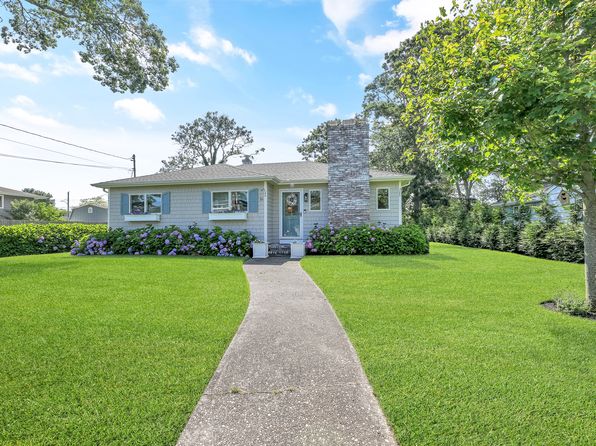 16 Whiting Rd