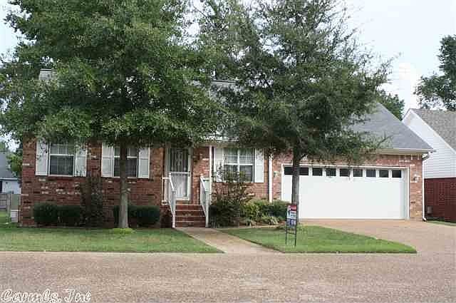 1st image of 49 River Oaks Trce