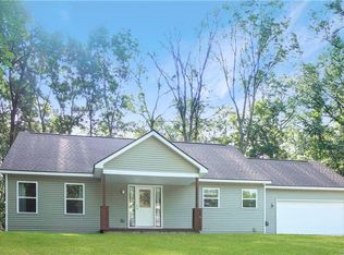 4851 Stuhrberg Dr, Brighton, MI 48114