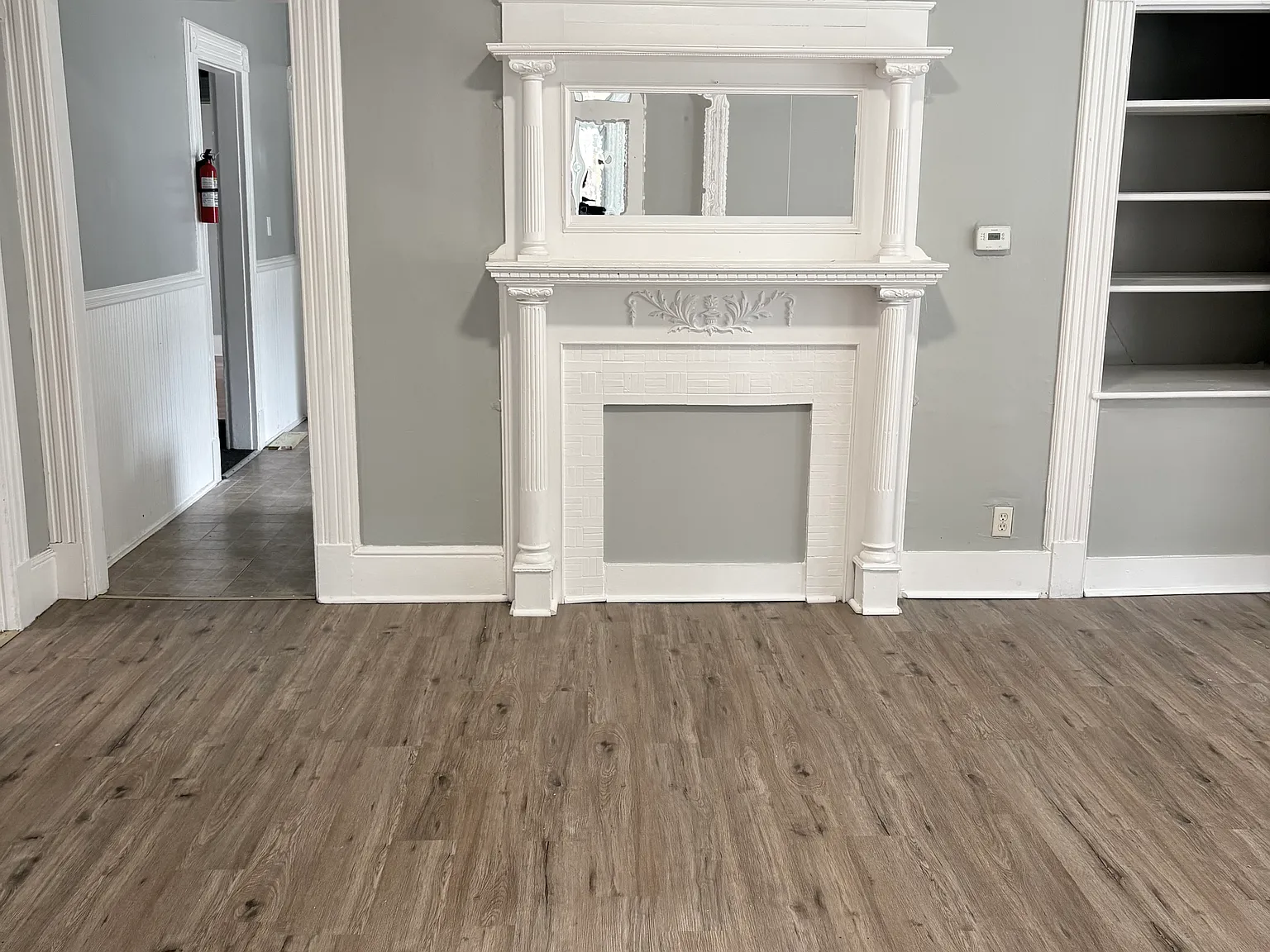 3 bed, 1200 sqft, $2,100 — Photo 2