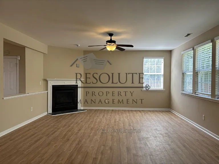 4 Spicewood Ct — Photo 6