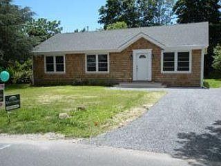 1st image of 6 Halsey Ave