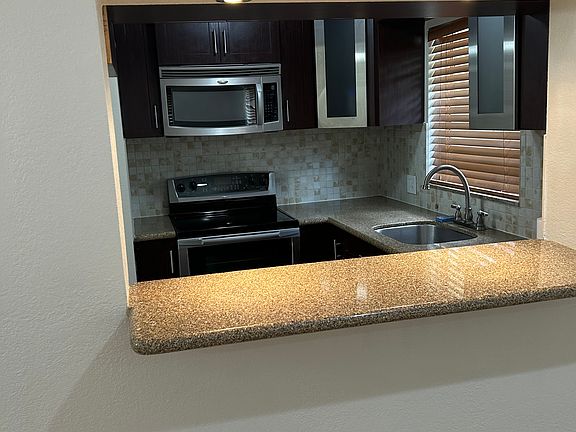 4th image of 1300 Moffett St APT 314