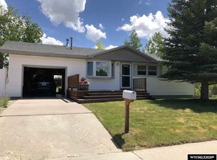 1332 4th West Ave, Kemmerer, WY 83101