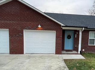 419 N Academy St #419, Lincolnton, NC 28092