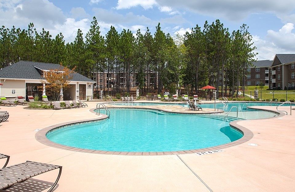 Resort Style Pool