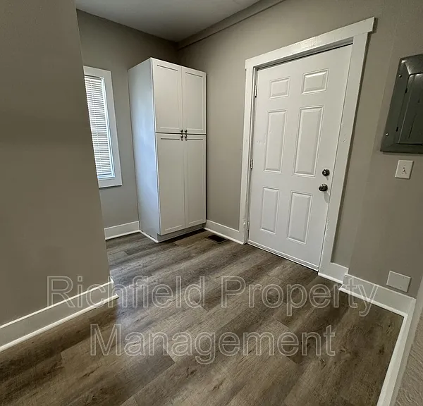 218 N Tacoma Ave — Photo 5