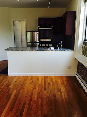 Rented by Sommerlyn Associates | media 42