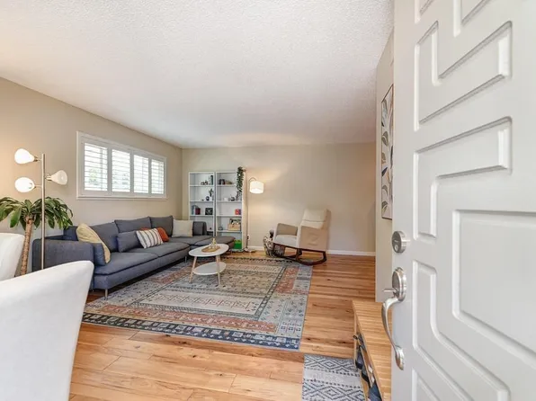 273 Sharp Cir APT 4, Roseville, CA 95678