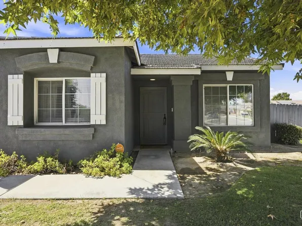 4703 Pikes Peak Ln, Bakersfield, CA 93311