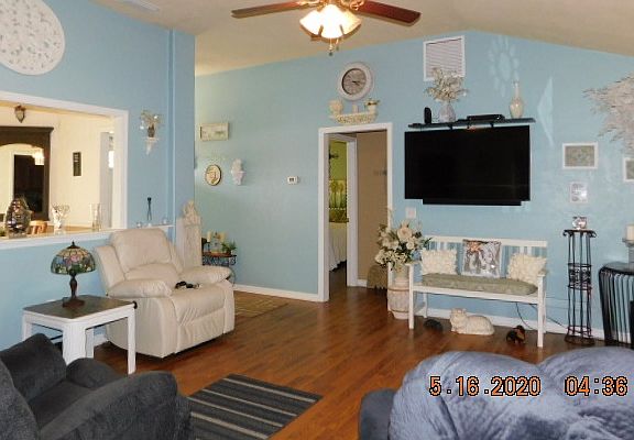 4th image of 293 SW Arrowbend Dr