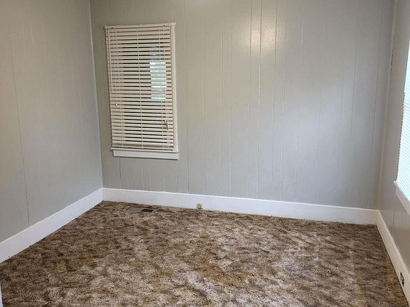 3rd image of 316 Cedar Ave